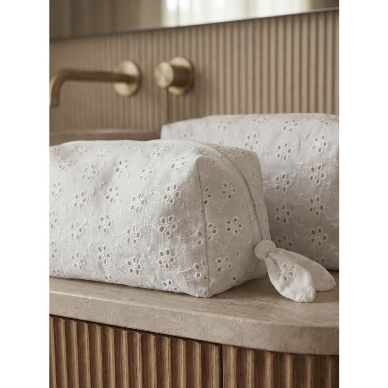 Weekend Stories &ndash; Suite One Toilettaske
