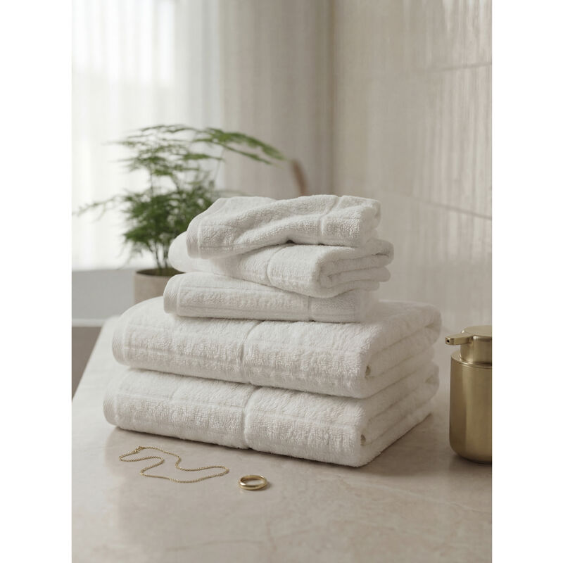 Essence &ndash; Suite One H&aring;ndkl&aelig;de