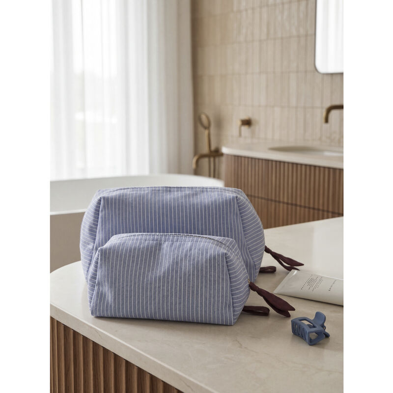 Weekend Stories &ndash; Suite One Toilettaske