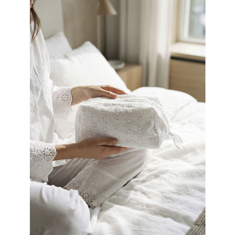 Weekend Stories &ndash; Suite One Toilettaske